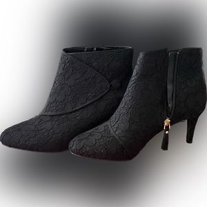 Kelly & Katie. Lace Ankle Boots